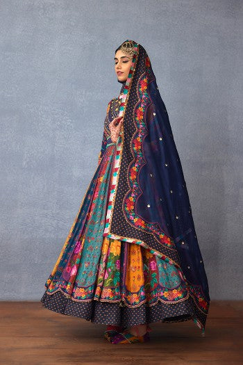 Dil Shaad Zareen Anarkali