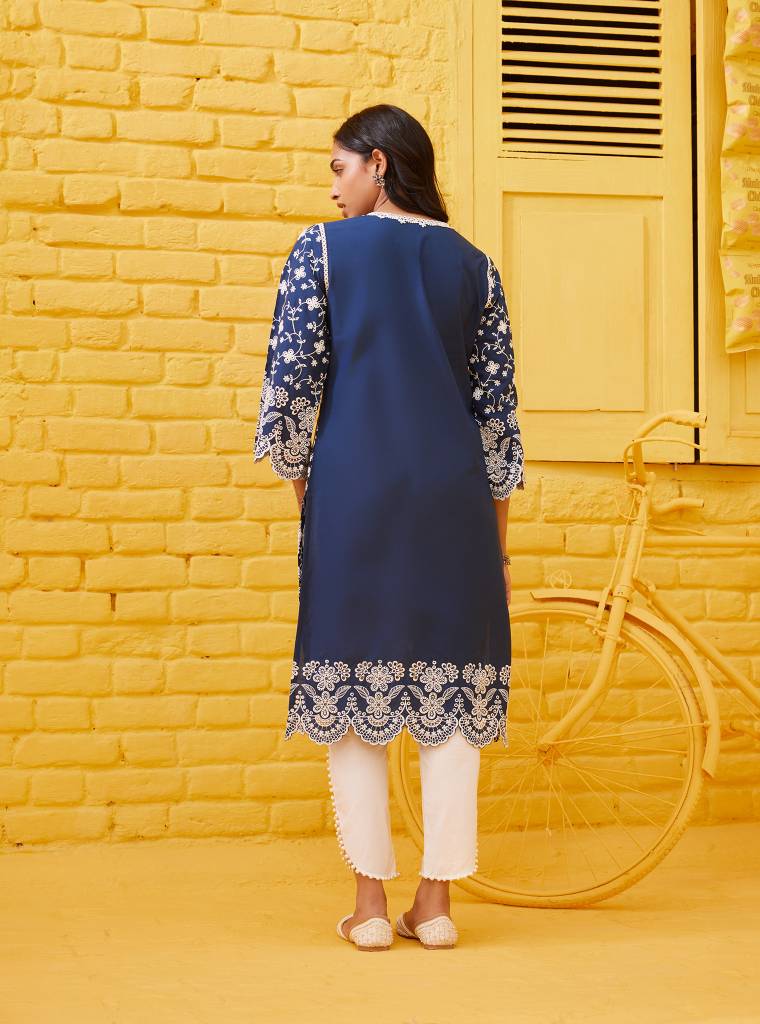 Gauri Kurta with Kriya Pants