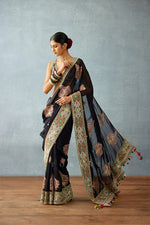 Dil Shaad Farehat Saree