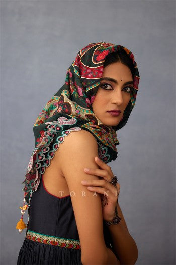 Dil Shaad Kinan Scarf