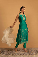 BOTTLE GREEN KURTA SET