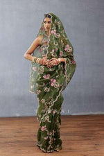 Dil Saaz Raha Saree