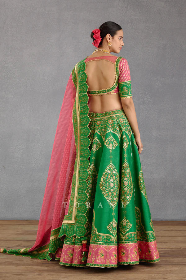 RANG NAAZ MAHNAZ GHAGRA CHOLI SET