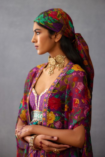 Dil Kusha Anamari Cape Set