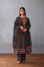 Dil Saaz Fareha Kurta set