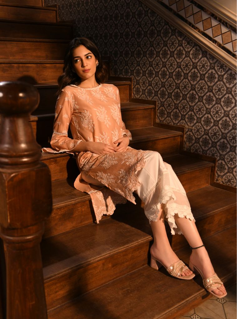 Anisa Kurta with Floral Lace Flared Pants Peach