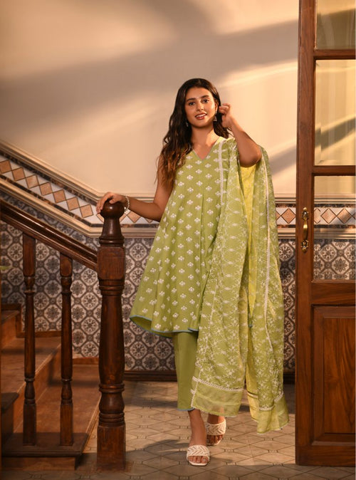 Deeba Set  Light Green Ava Dupatta