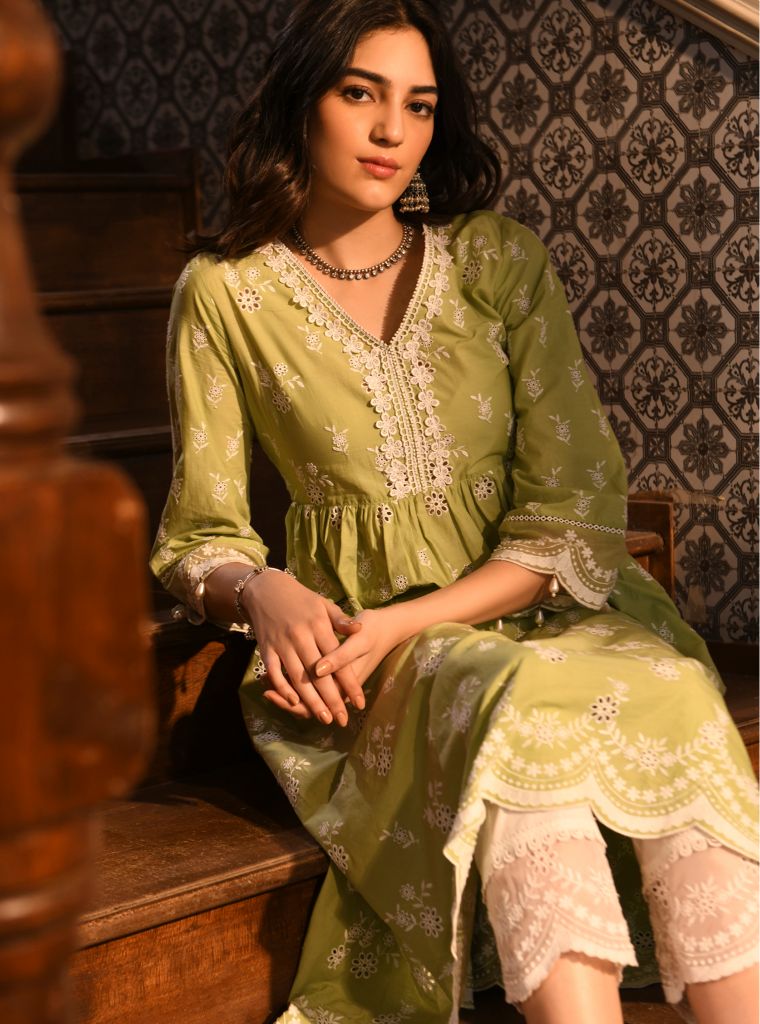 Afarin Anarkali Kurat with Organza Scallop Border White Pant Green