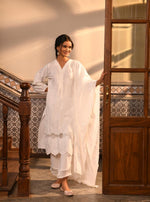 Giti Set White Kimia Dupatta