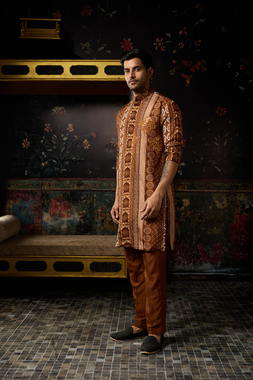 CARAMEL PRINT & HIGHLIGHTED KURTA & PANTS