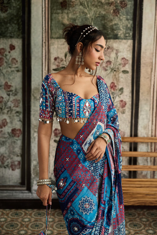 Teal Print And And Highlighted Pre-Draped Classic Saree Set