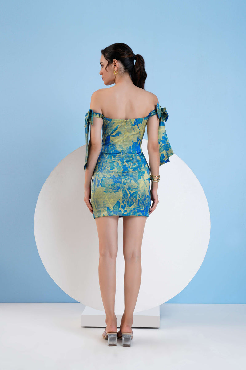 PRINTED SHORT FITTED DRESS WITH KNOTTED ELASTIC STRAPS