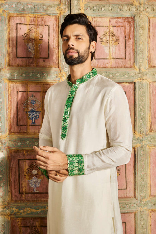 ECRU WHITE THIKRI PRINT & HIGHLIGHTED KURTA SET