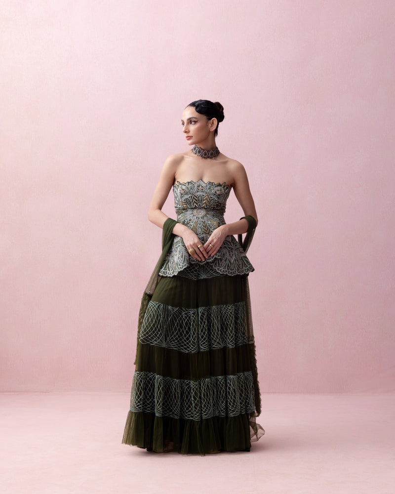 FOREST GREEN THREADWORK PEPLUM WITH TULLE SHARARA AND SMOCKED STOLE