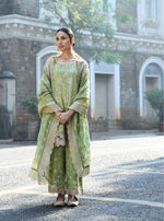 Paheri Set Green Dupatta