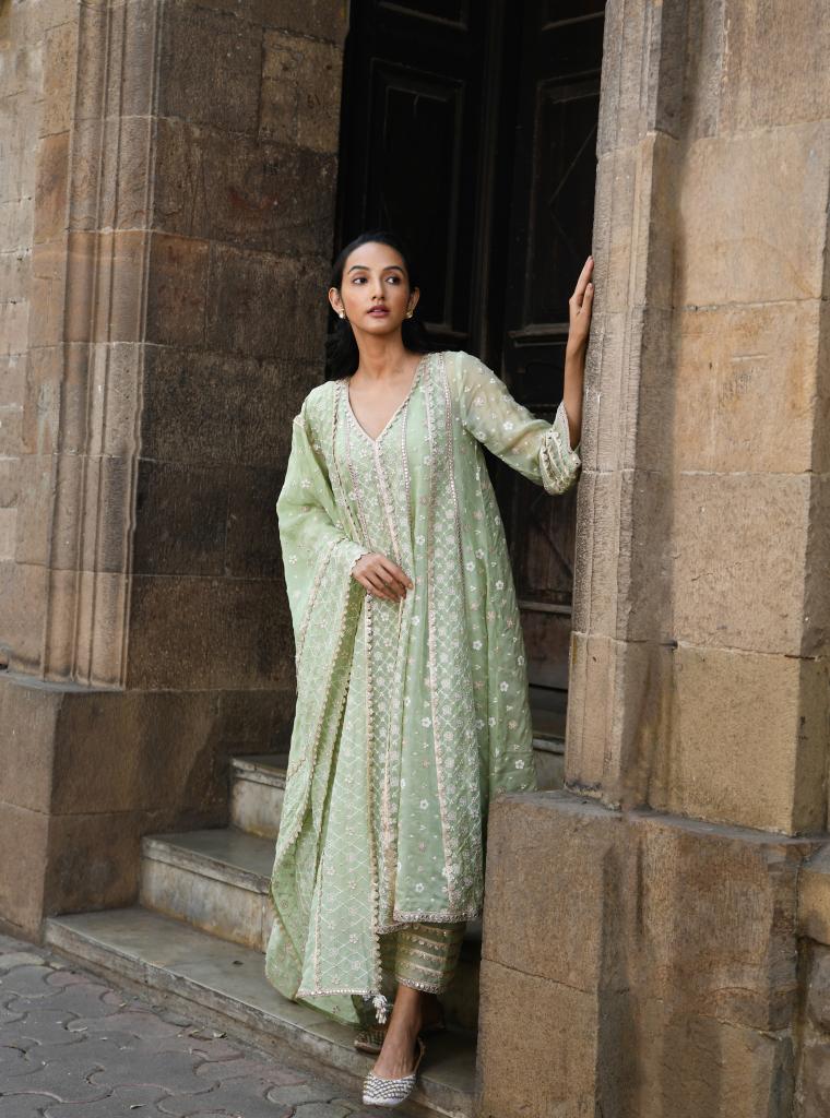 Palmer Set Green Dupatta