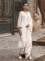 Amrapali Set Off white Dupatta