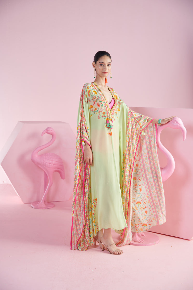 Nehir Kaftan