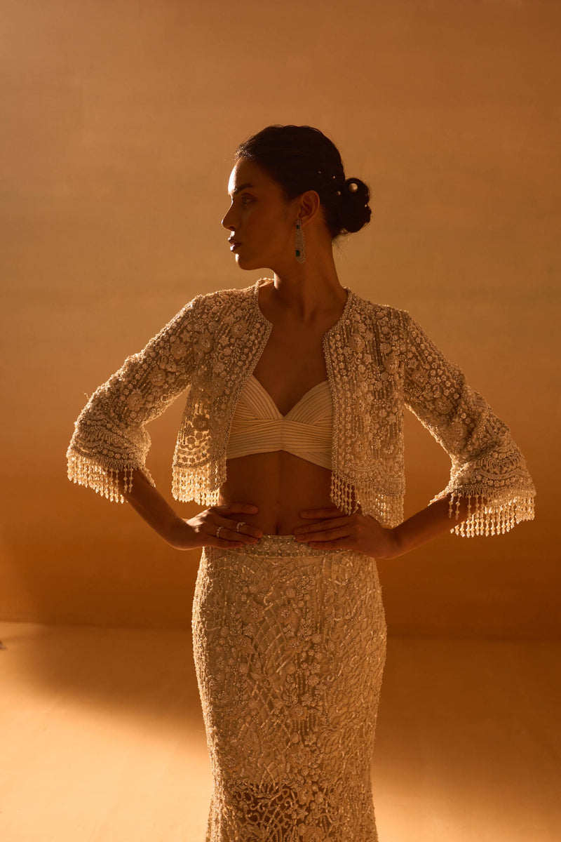 IVORY TRAIL SKIRT WITH PLEATED CROPTOP AND VEIL