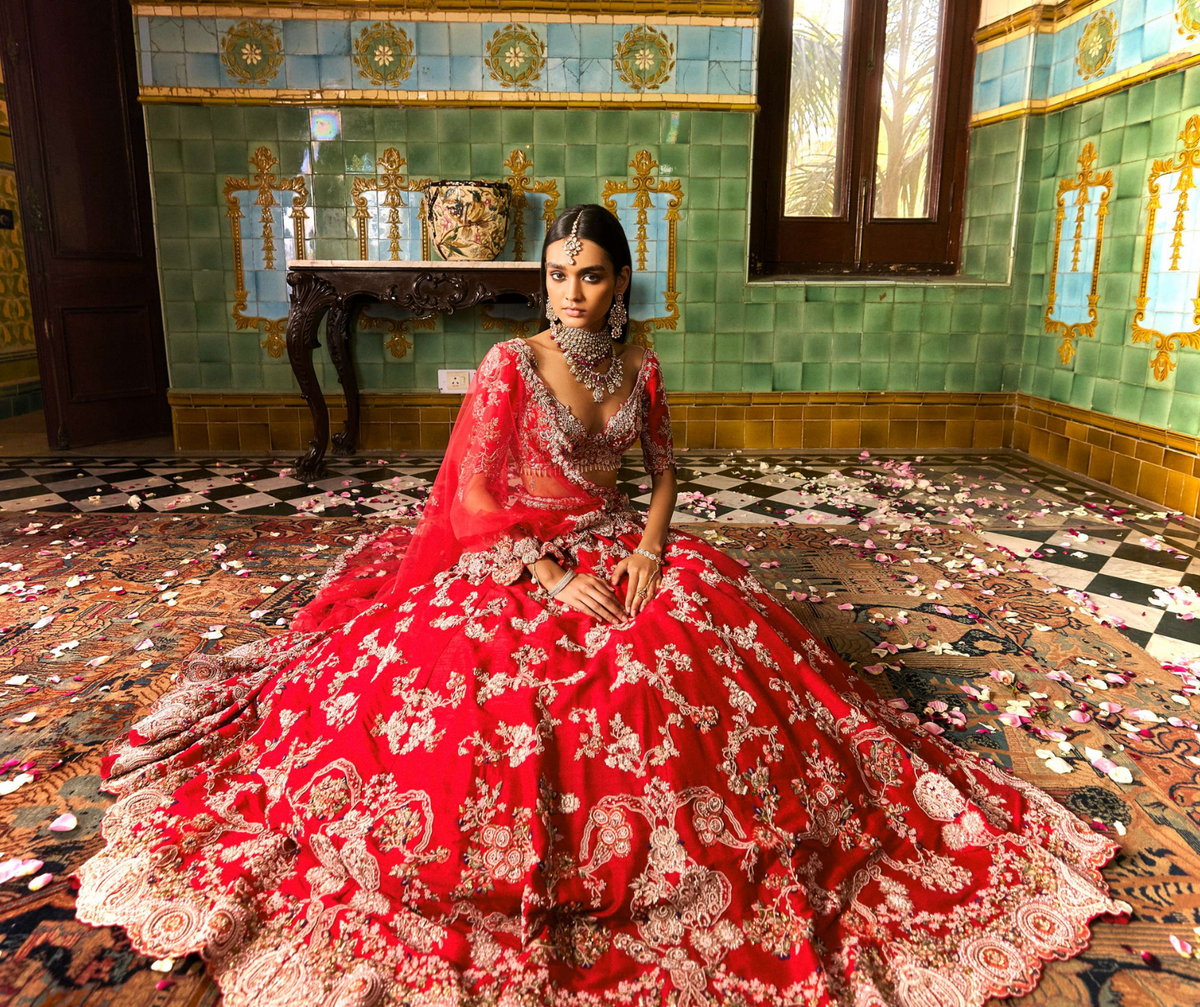 Indian Wedding Dress: A Complete Guide for Brides-to-Be Indian Wedding Dress: A Complete Guide for Brides-to-Be