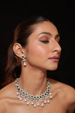 Rhodium Plated Synthetic Emerald With Pearl Drop Choker Necklace & Dangle Earrings Set