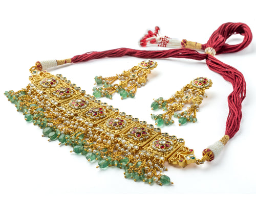 Gold Plated Green Womens Kundan, Polki Necklace Set with Pair of Earrings