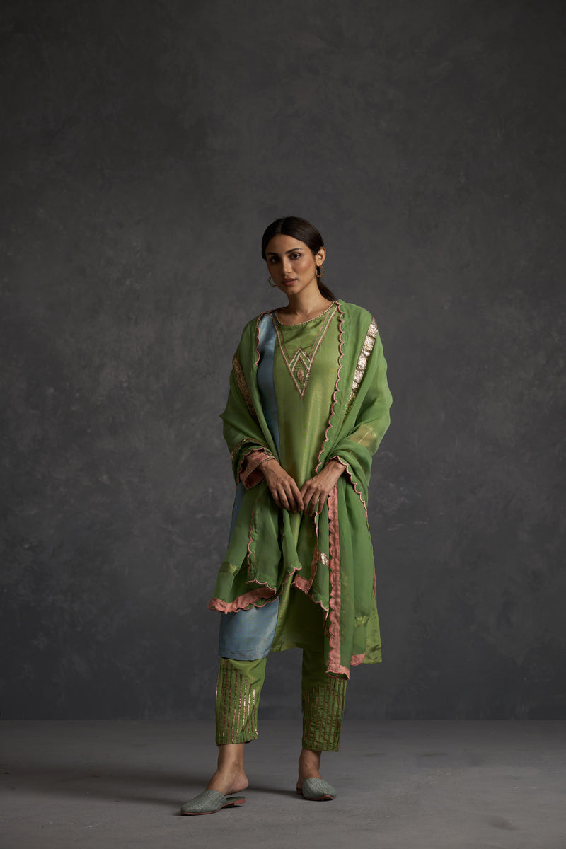 Sunehri Straight Kurta Set