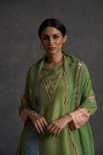 Sunehri Straight Kurta Set